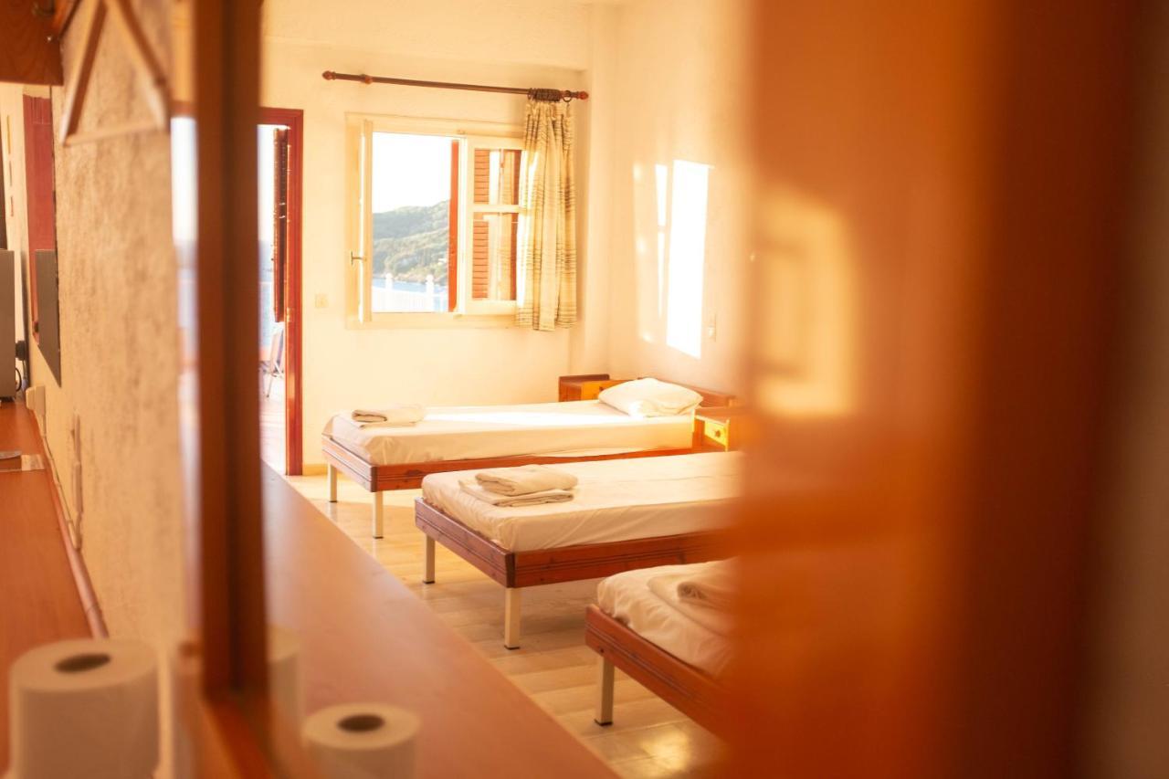 The Pink Palace Hostel Agios Gordios  Exterior photo